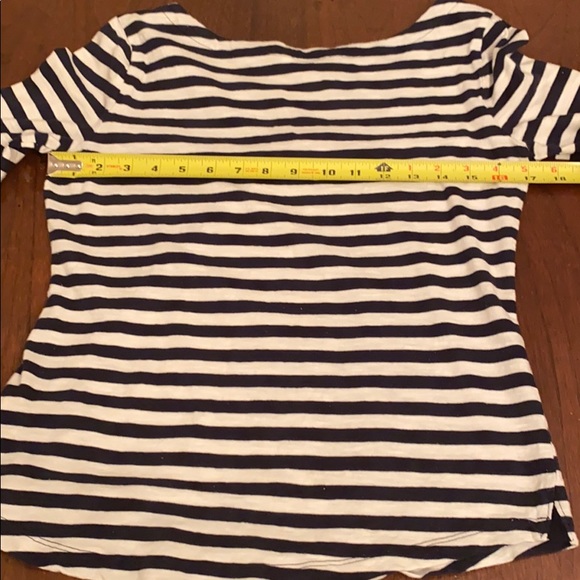 14:06 - Banana Republic Stripped Shirt - Picture 13 of 13